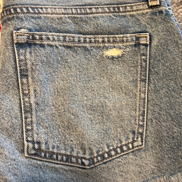 Abercrombie & Fitch Embroidered Denim Shorts - Picture 3 of 3